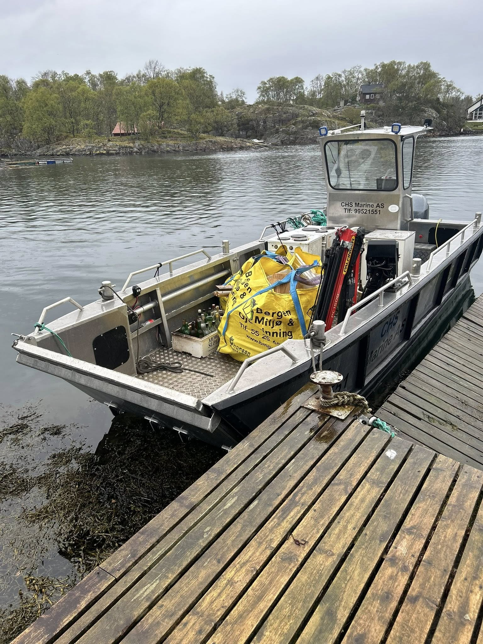 Transport av materialer til hytte ved sjøen